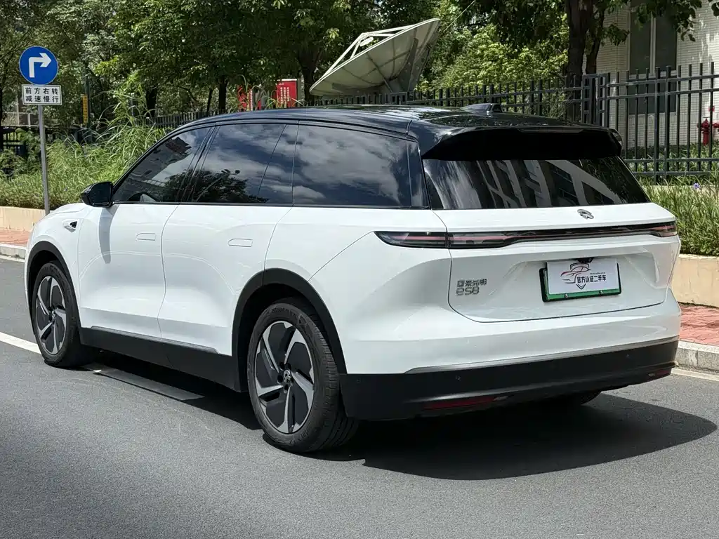 NIO ES8 — миниатюра 18