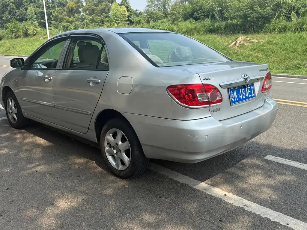 Toyota Corolla — миниатюра 5