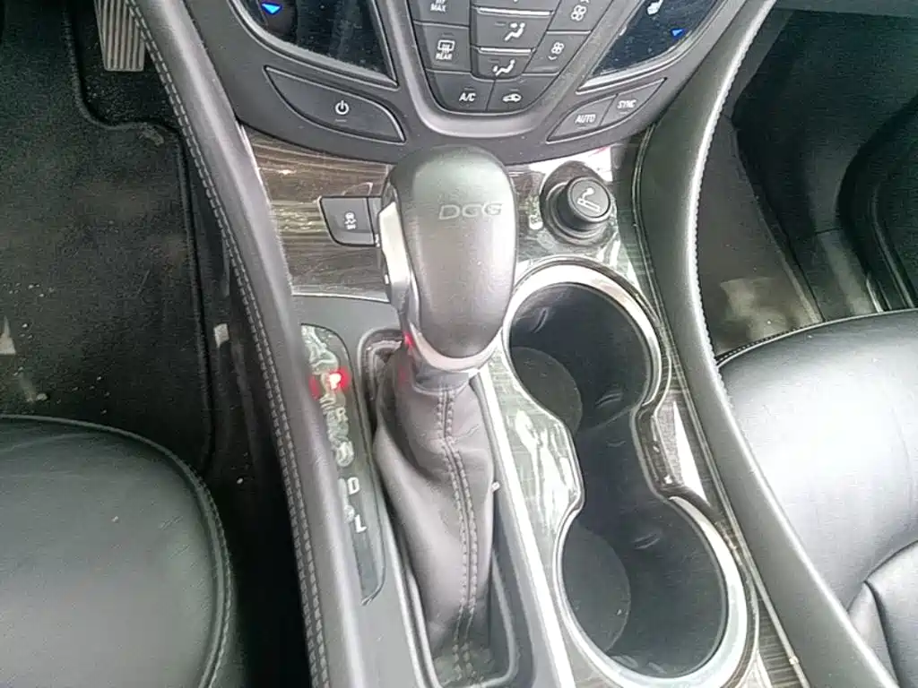 Buick Envision Plus — миниатюра 10