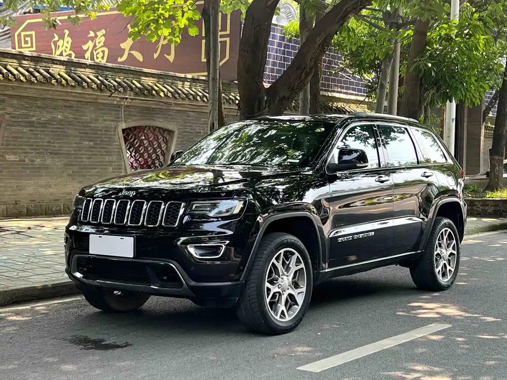 Jeep Grand Cherokee (Import) 2022