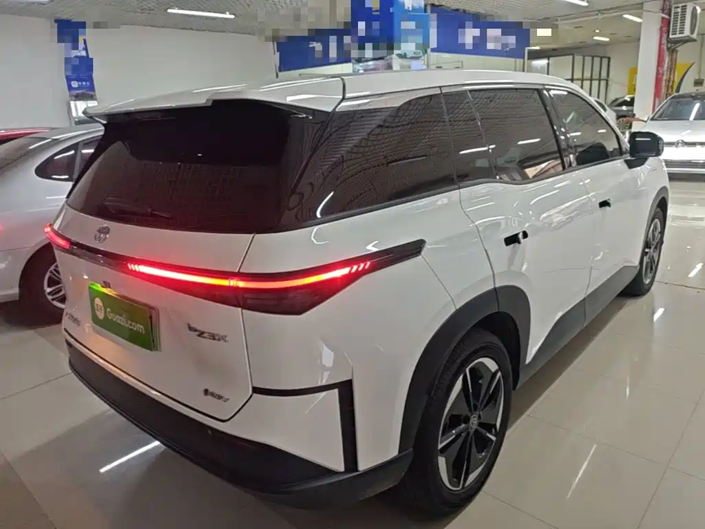 Toyota bZ3X — миниатюра 7