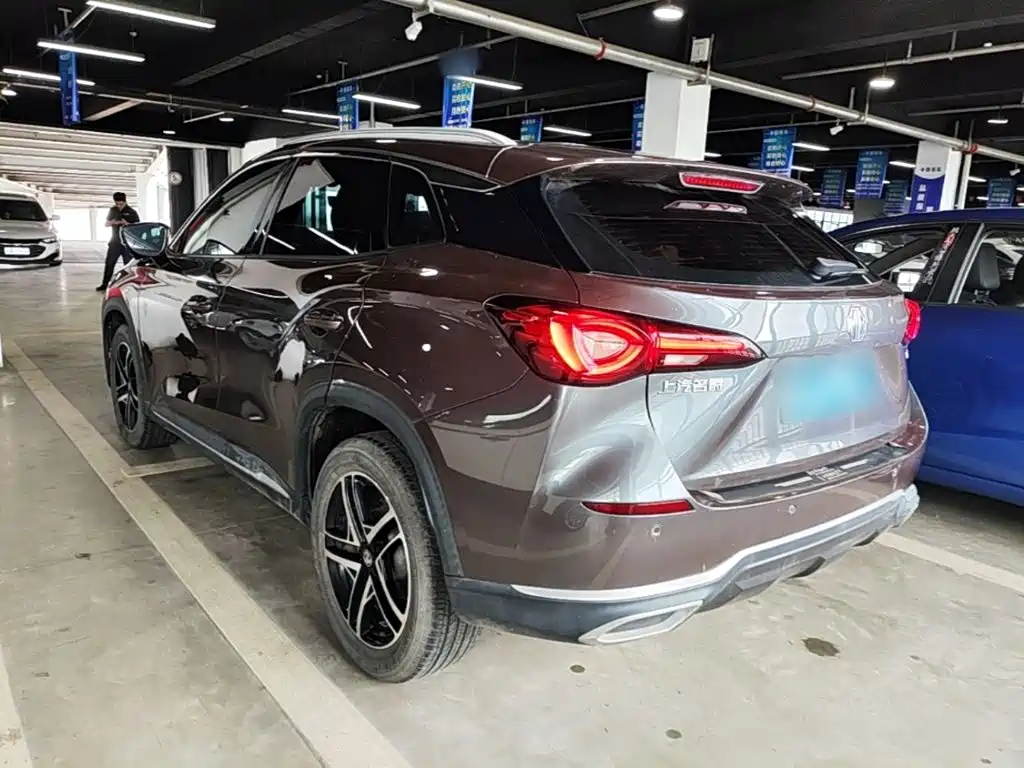 MG MG ONE — миниатюра 5