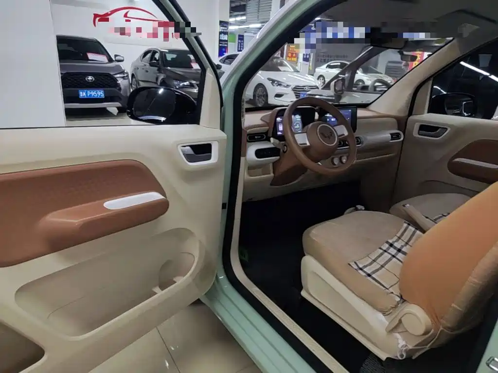 Wuling MINIEV — миниатюра 16