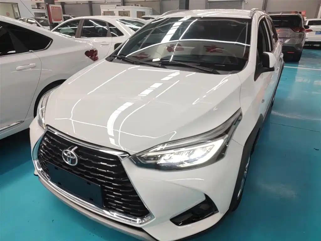 Toyota Yaris L 2021