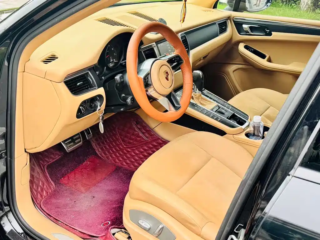Porsche Macan — миниатюра 4