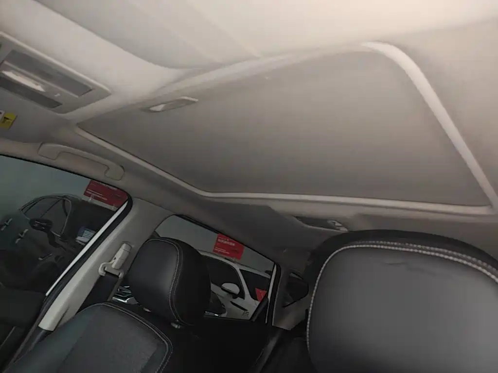 Nissan Tiida — миниатюра 18
