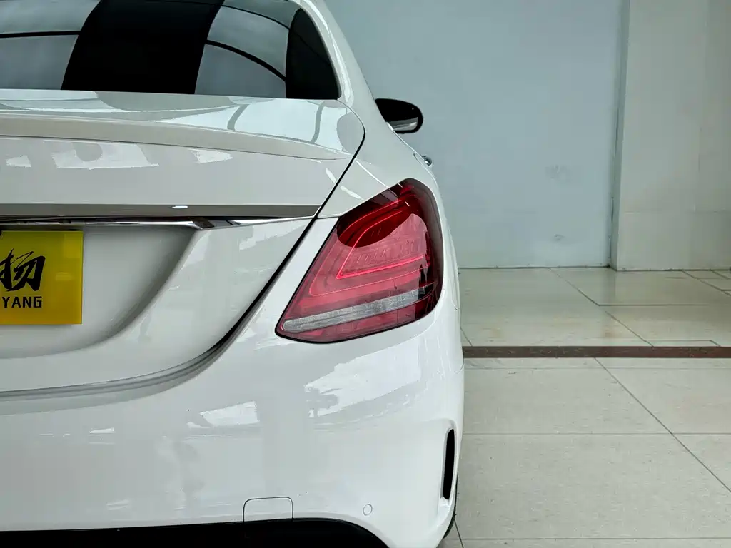 Mercedes-Benz C-Class — миниатюра 23