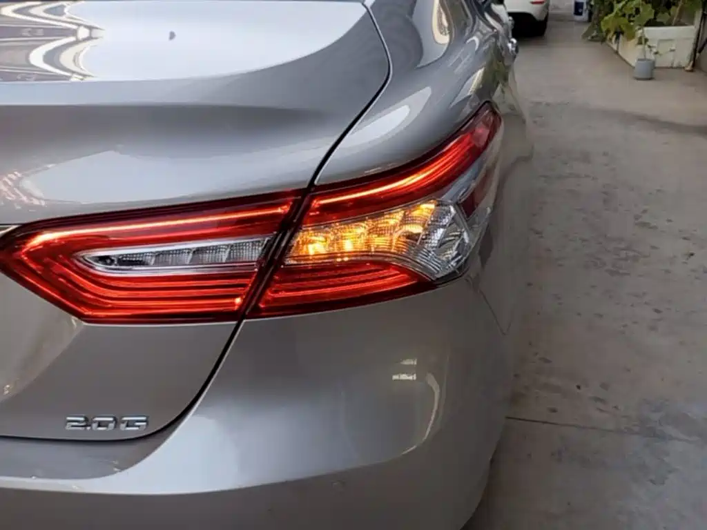 Toyota Camry — миниатюра 8