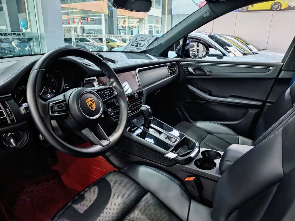 Porsche Macan — миниатюра 9