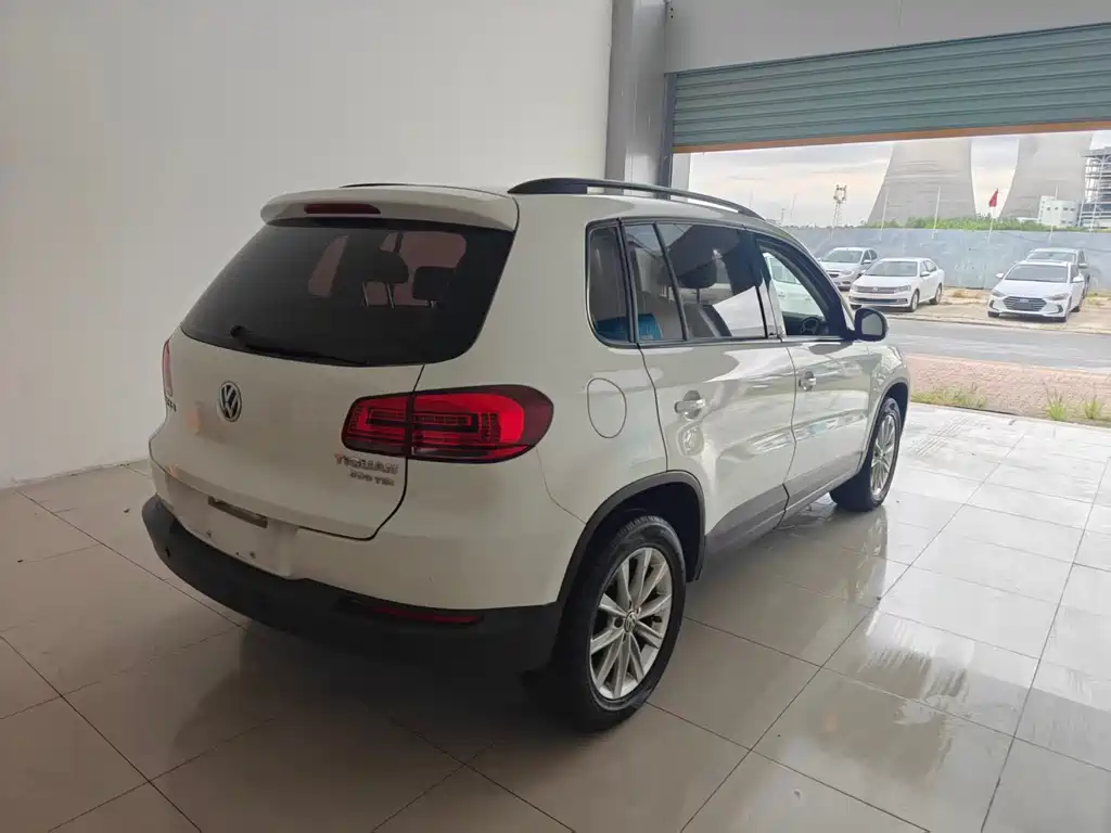 Volkswagen Tiguan — миниатюра 16