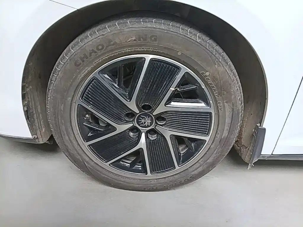 BYD Qin L — миниатюра 23