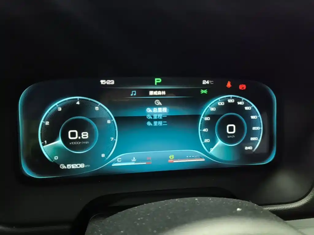 BYD Tang — миниатюра 12