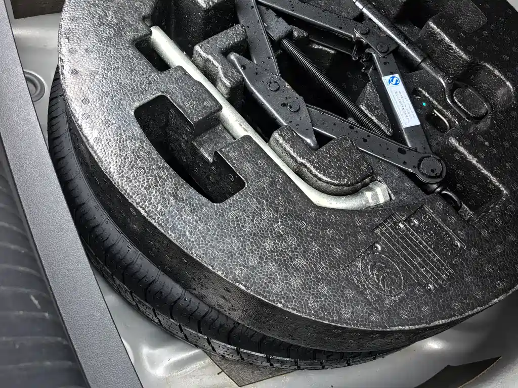 Volkswagen Bora — миниатюра 12