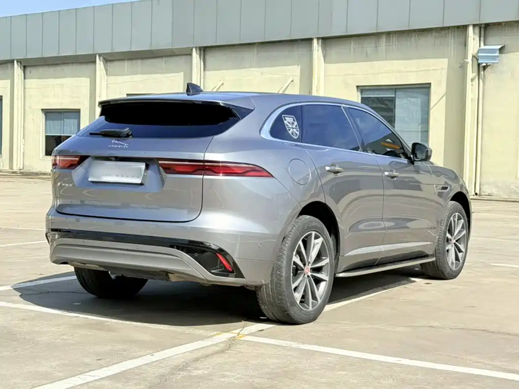 Jaguar F-PACE — миниатюра 16