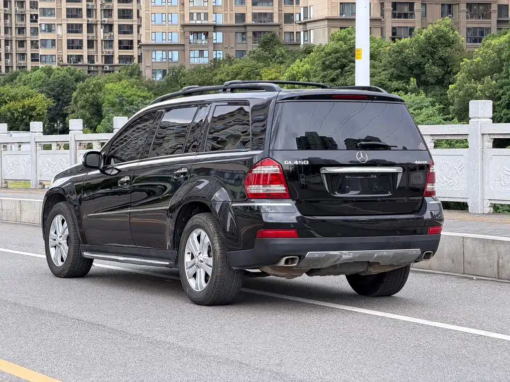 Mercedes-Benz GL-Class — миниатюра 9