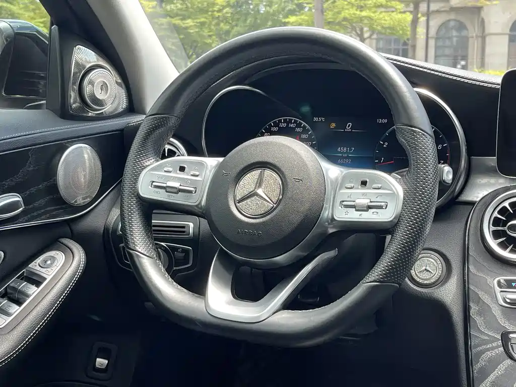 Mercedes-Benz C-Class — миниатюра 20