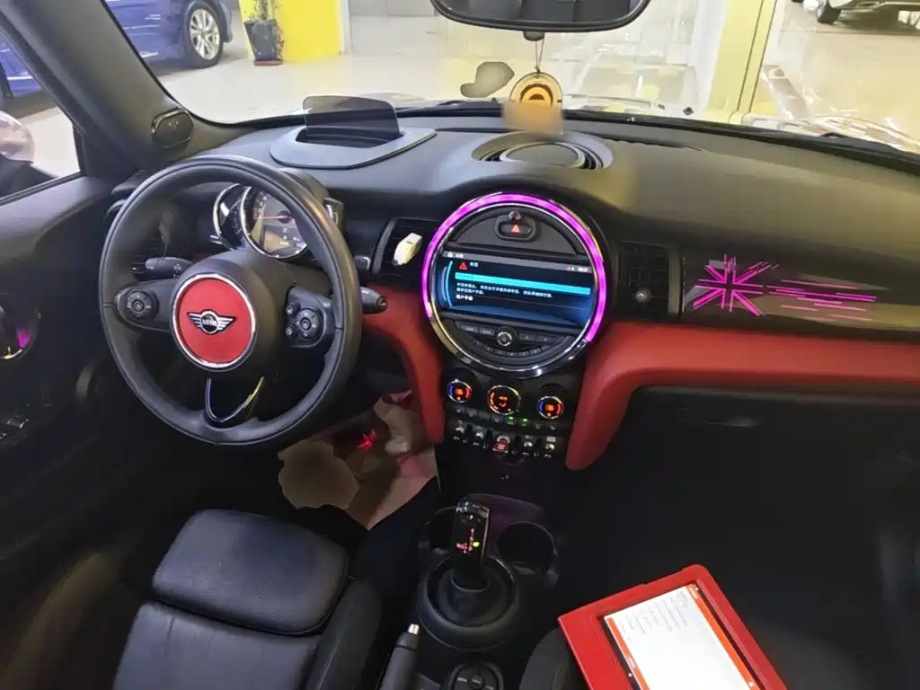 MINI Mini — миниатюра 10