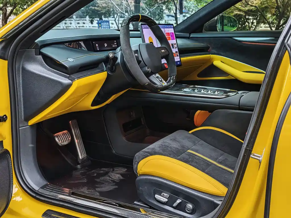 XIAOMI CAR XIAOMI SU7 ULTRA