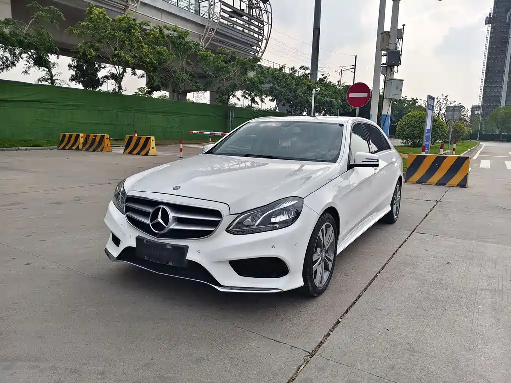 Mercedes-Benz E-Class 2015