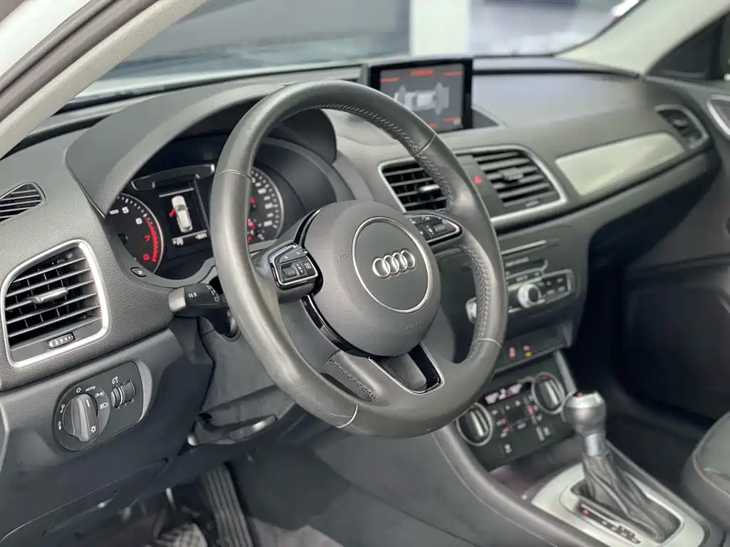 Audi Q3 — миниатюра 14
