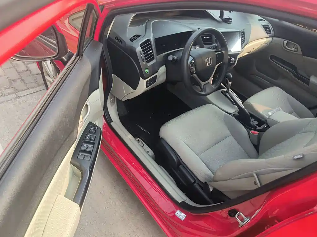 Honda Civic — миниатюра 14
