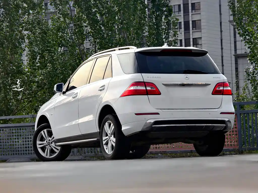 Mercedes-Benz M-Class — миниатюра 4