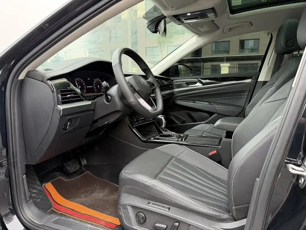 Volkswagen Passat 2024 380TSI Luxury