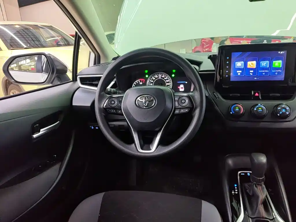 Toyota Corolla — миниатюра 11