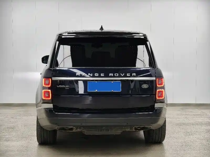 Land Rover Range Rover 2022 3.0 L6 400PS