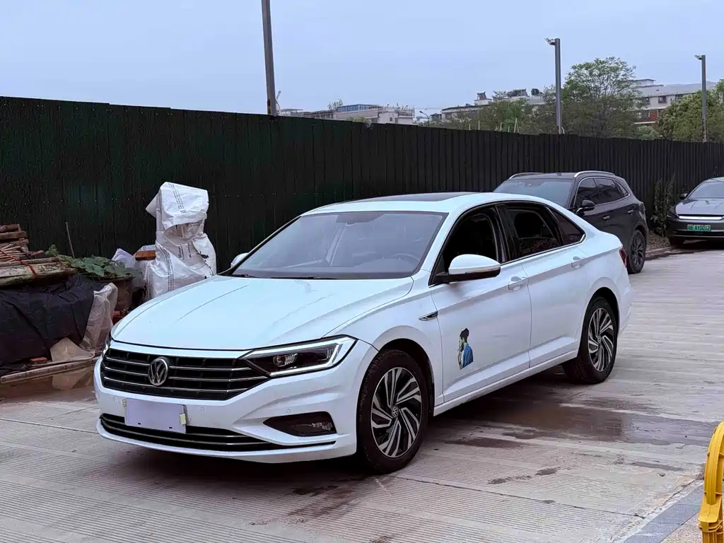 Volkswagen Sagitar 2021