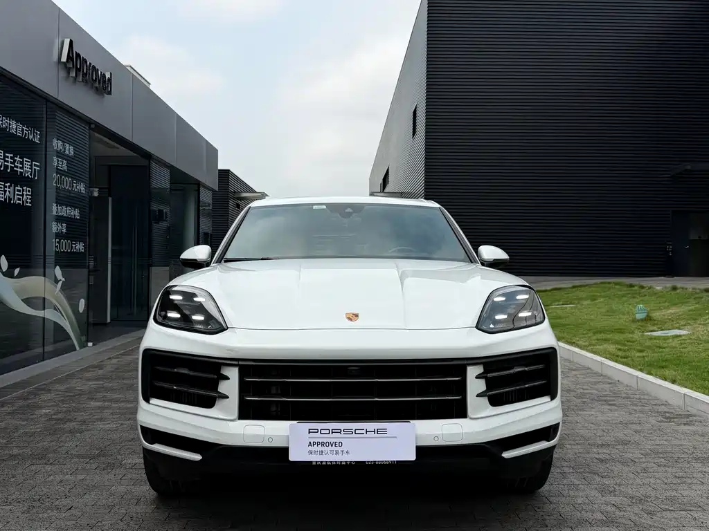 Porsche Cayenne — миниатюра 6