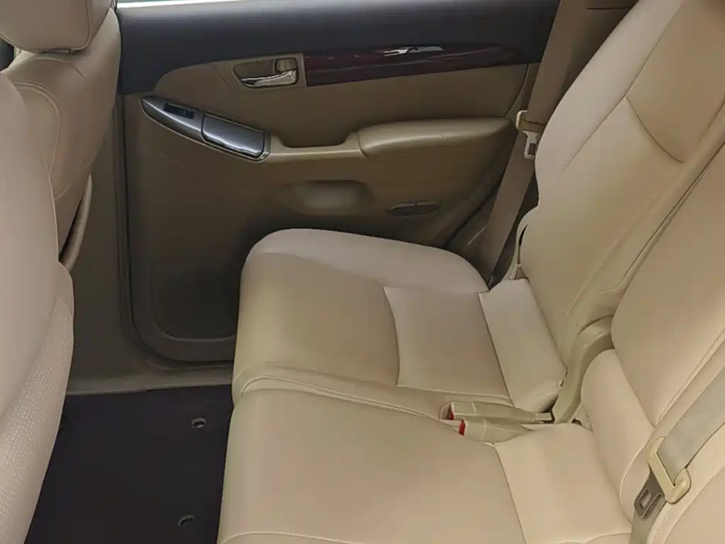 Toyota Prado (Import) — миниатюра 7