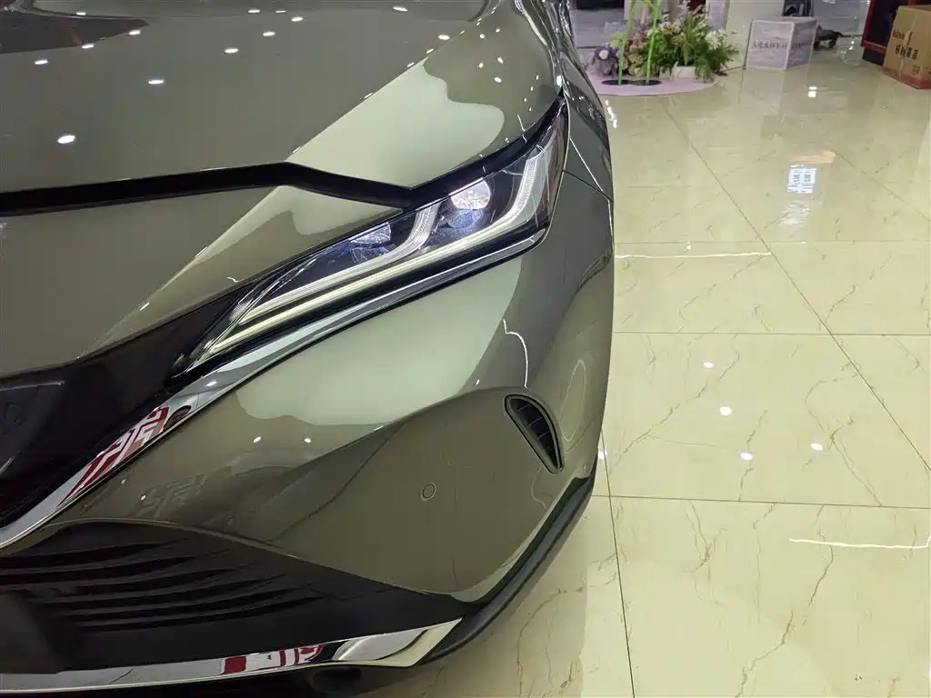 TOYOTA LING FANG HARRIER