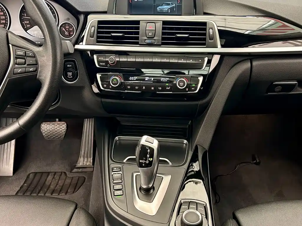 BMW 3 Series GT — миниатюра 9