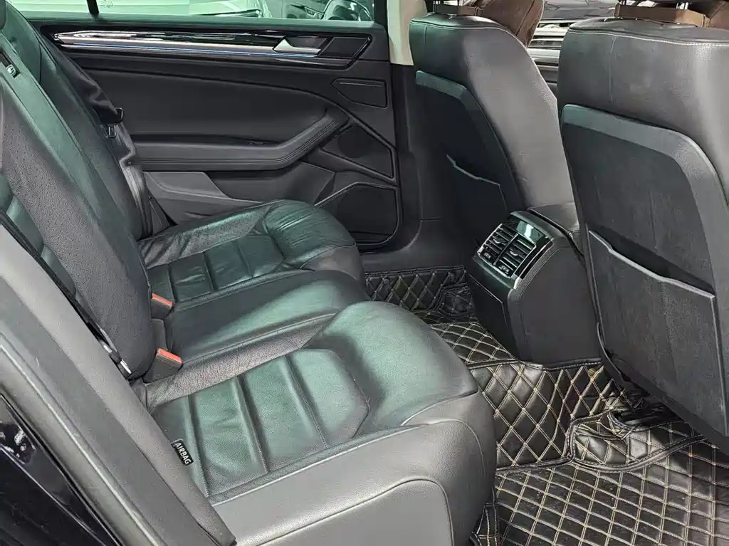 Volkswagen Phideon — миниатюра 11