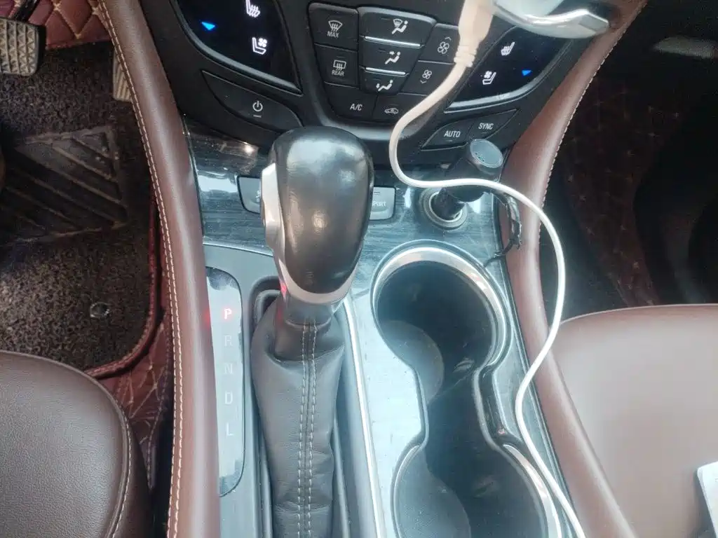 Buick Envision Plus — миниатюра 10