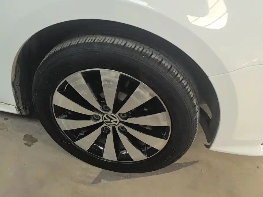 Volkswagen Sagitar — миниатюра 6
