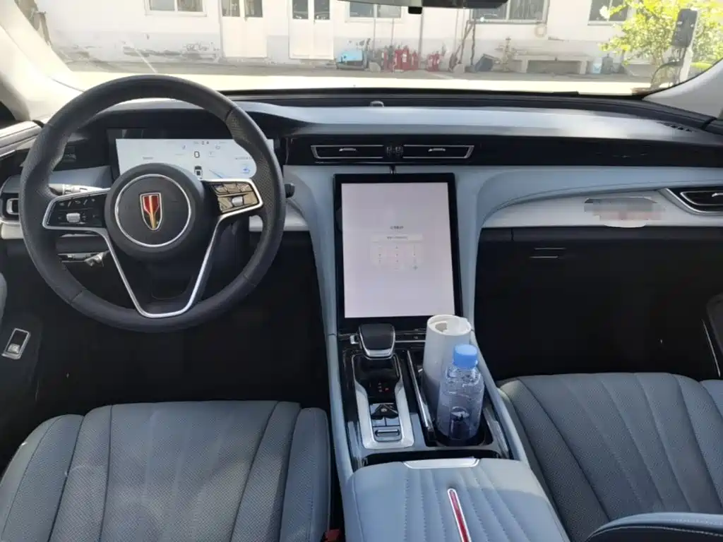 Hongqi Hongqi H5 PHEV — миниатюра 10