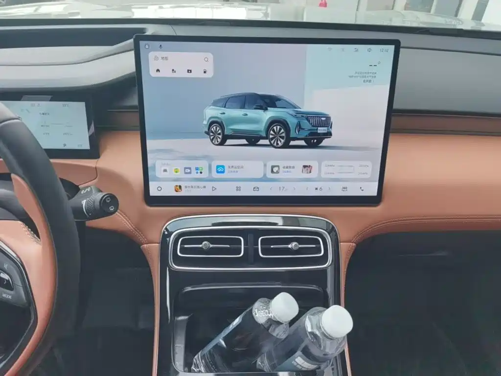 Geely Boyue L — миниатюра 18