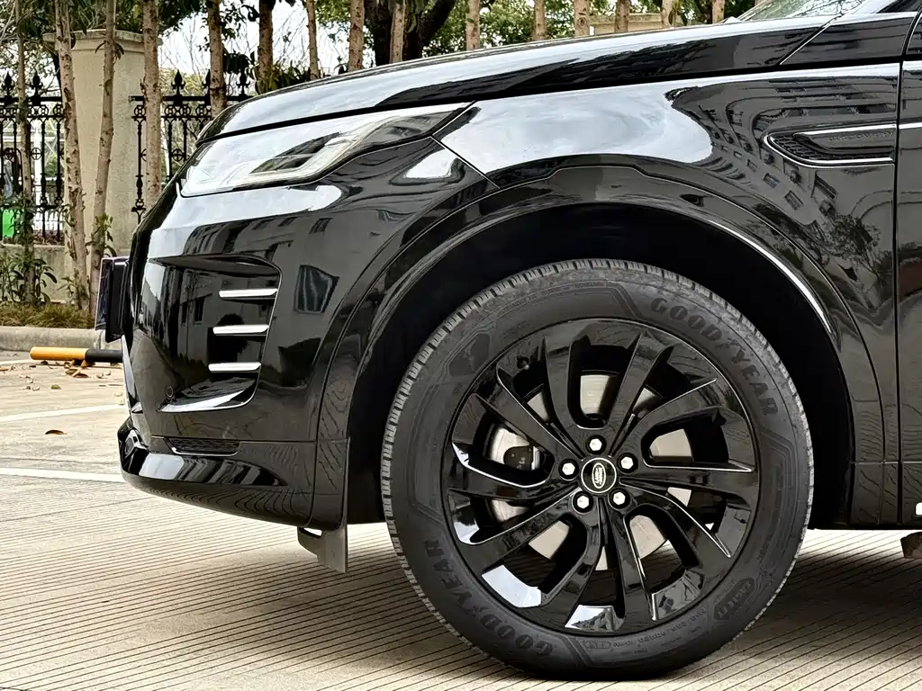 Land Rover Discovery Sport — миниатюра 16