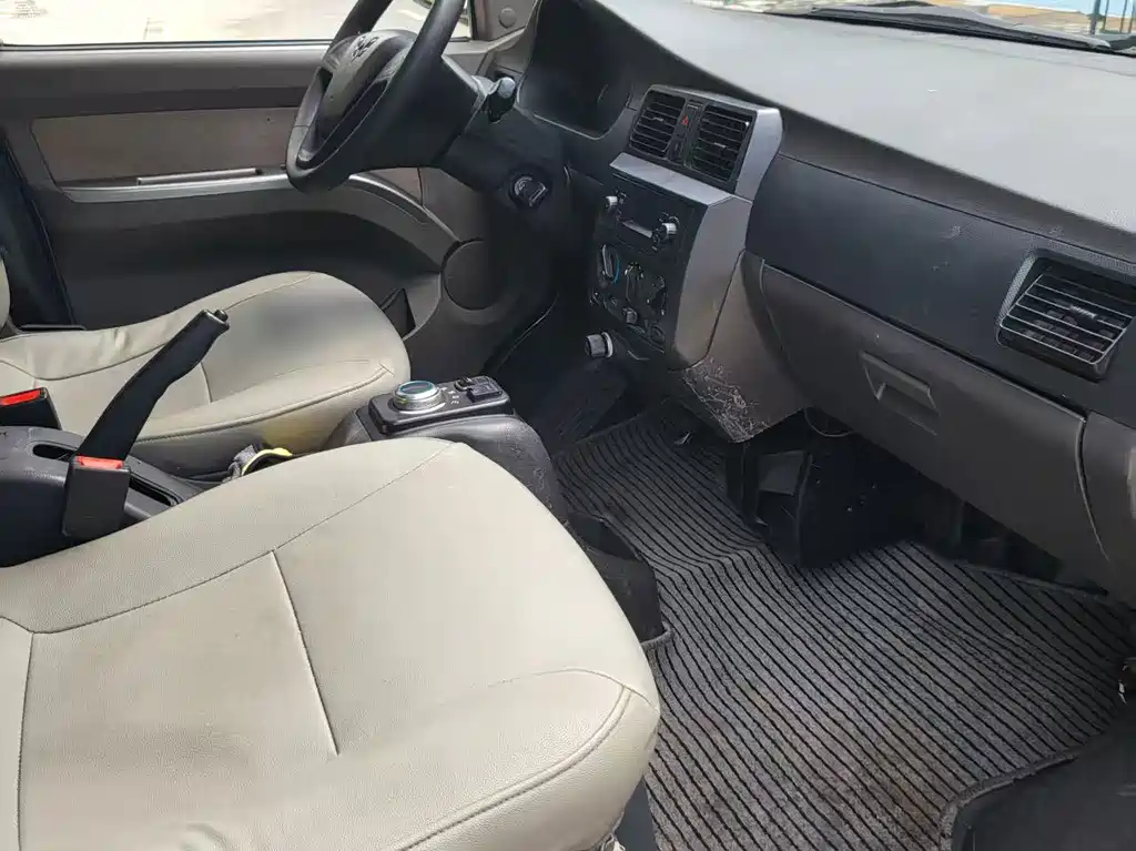 Wuling Rongguang EV — миниатюра 6