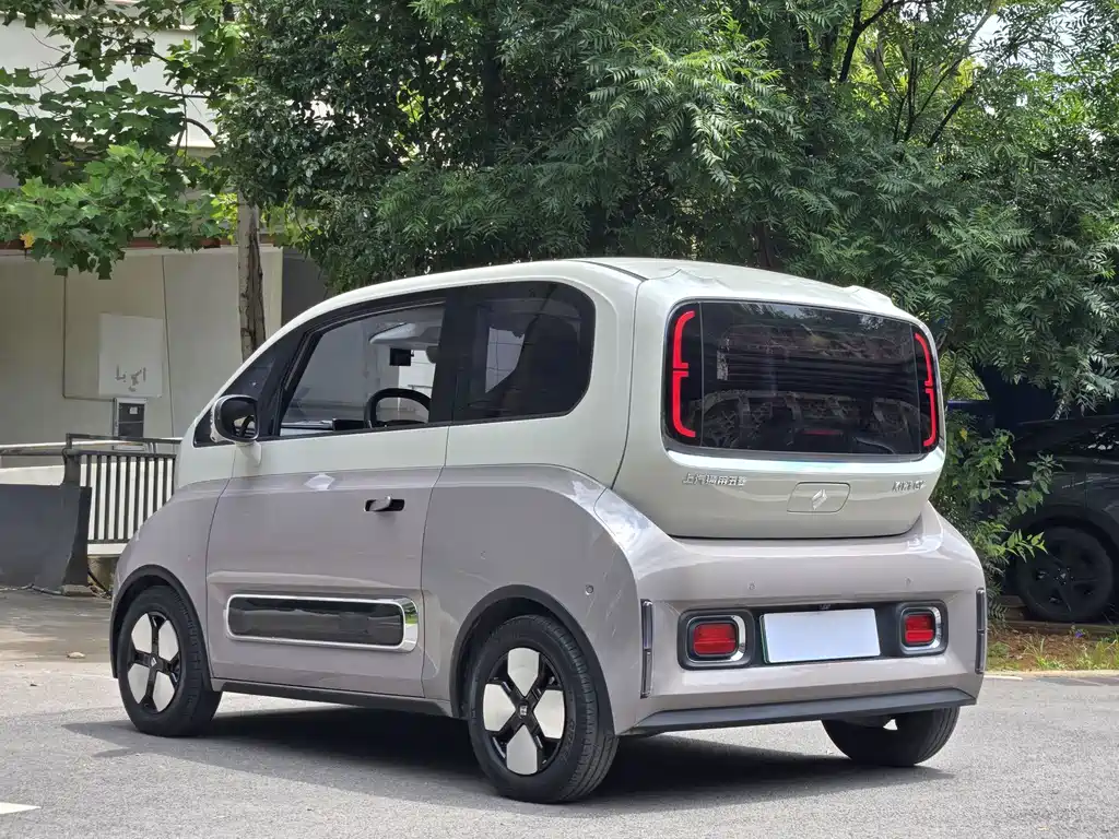 Baojun KiWi EV — миниатюра 5