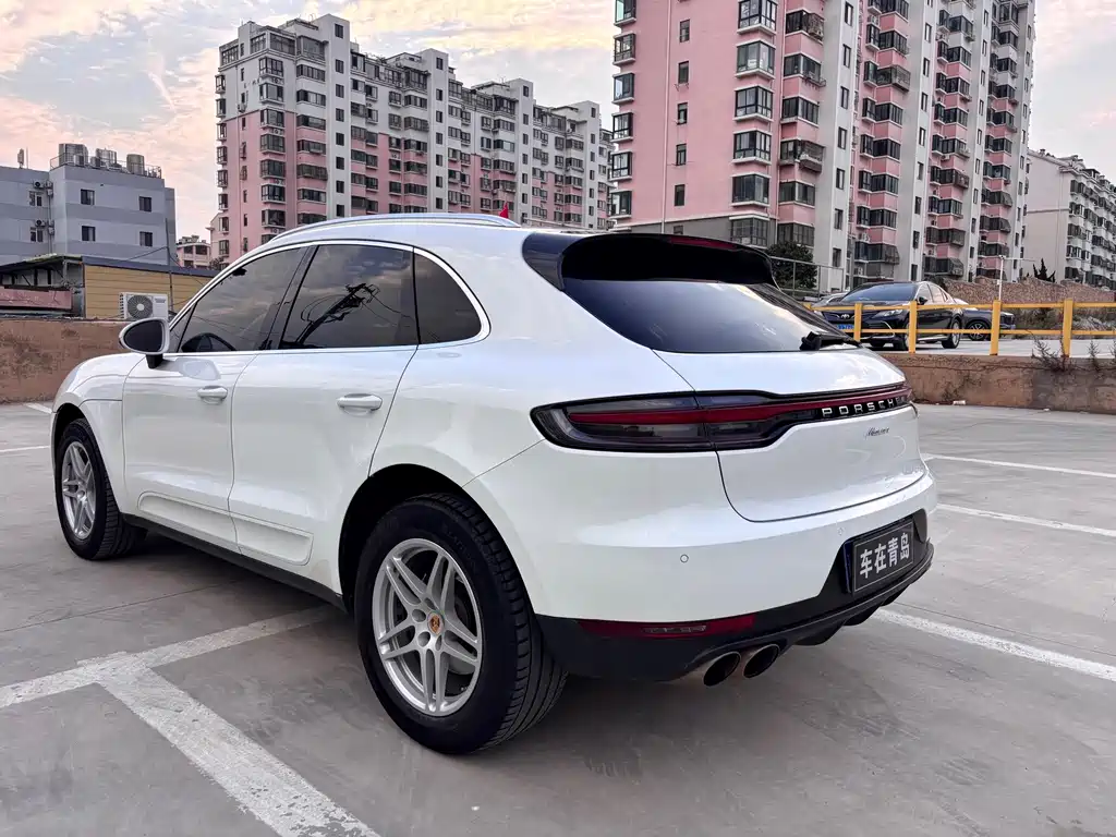 Porsche Macan — миниатюра 6