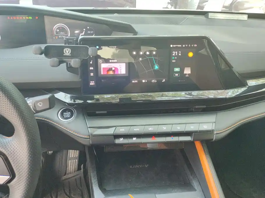 Changan UNI-V iDD — миниатюра 13