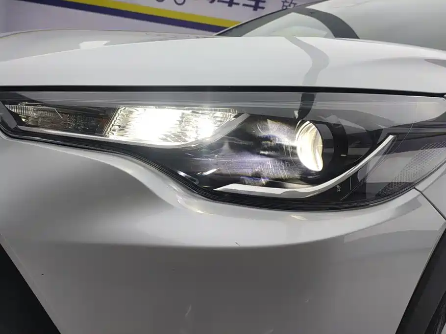 Toyota Frontlander — миниатюра 5
