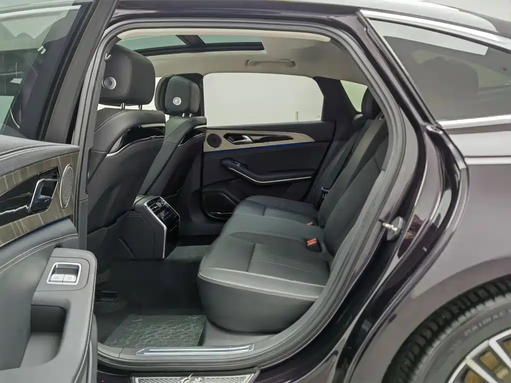 Hongqi Hongqi H9 — миниатюра 15