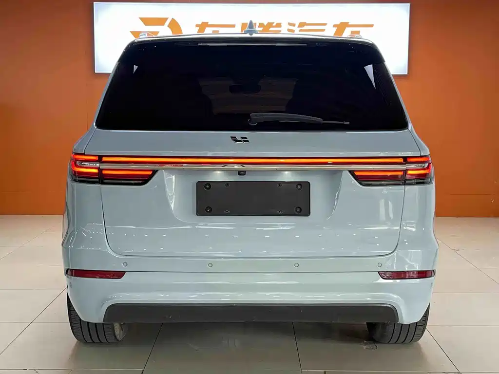 Li Auto Li ONE — миниатюра 6