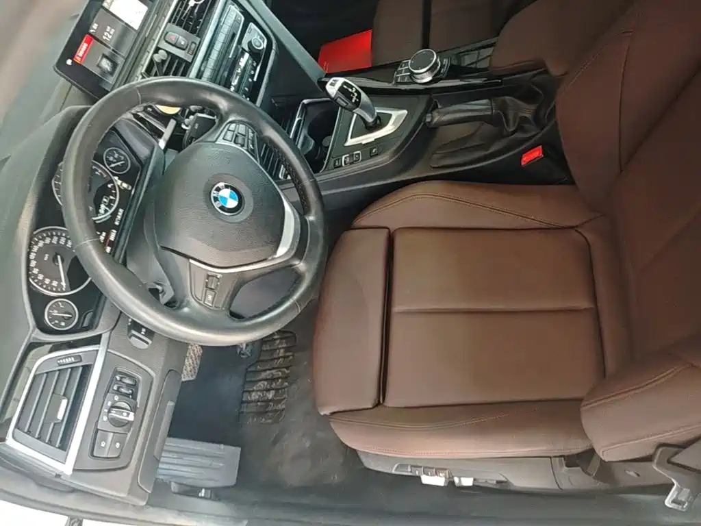 BMW 3 Series — миниатюра 16