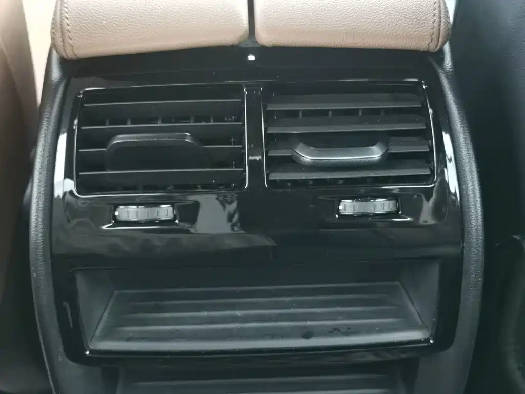 BMW 5 Series (Import) — миниатюра 13