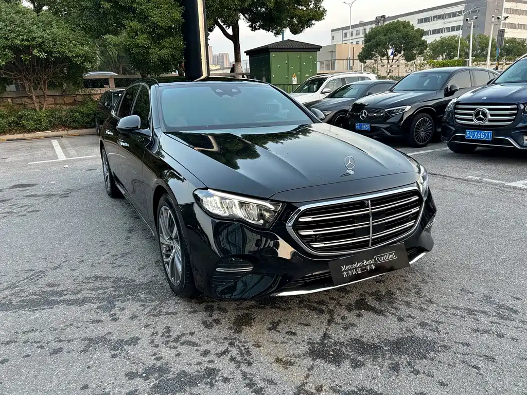 Mercedes-Benz E-Class — миниатюра 3